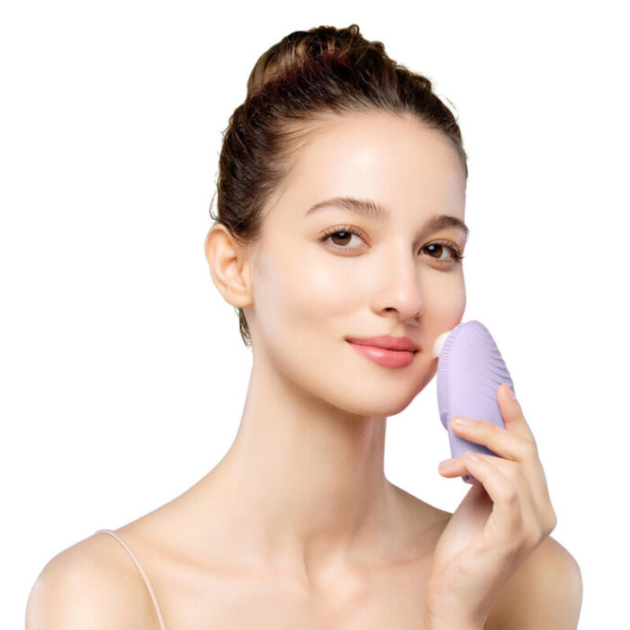 foreo lunatm 3 cleansing firming massage device for sensitive skin 3